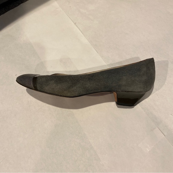 (1) Trendy Pair Of Vintage Gray Amalfi Women’s Dress Designer Heels Size 8 - Picture 11 of 15